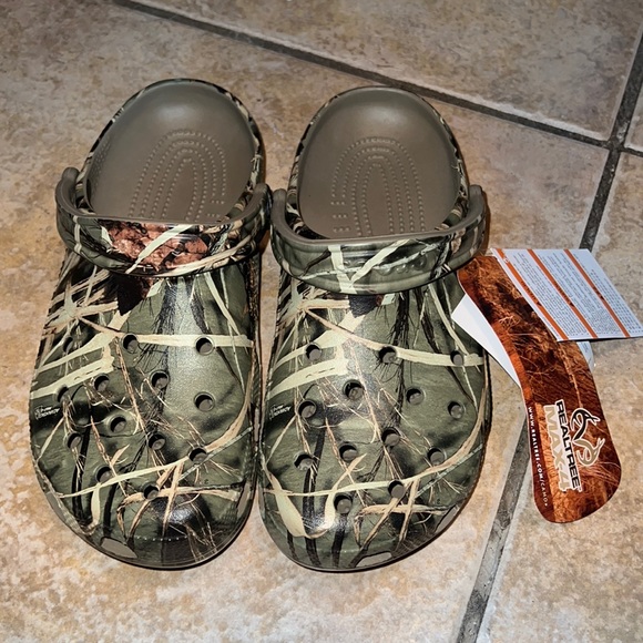 CROCS Other - Realtree Crocs Size mens 9 11 womens NWT